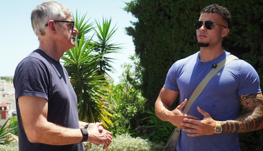 OnlyFans Star Skylar Mae Calls Out 'Losers' of the Manosphere