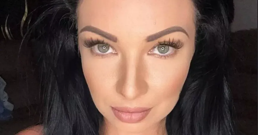 Welsh Influencer Kirsty Farts Banks £2,500 a Month with Cheeky Content!