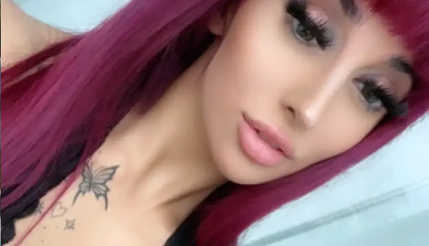 Emily Arena: Melbourne's OnlyFans Star with a Dark Side