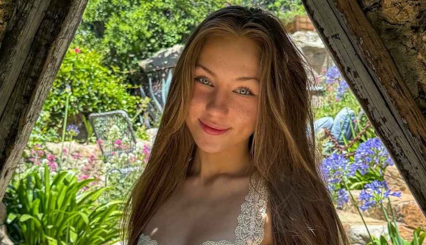 Anya Lacey’s Bold Move: Conservative OnlyFans Star Launches ‘Trad Wife’ Dating Site