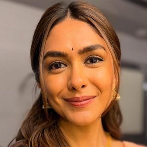 Will Mrunal Thakur's Kollywood Debut Be Her Big Comeback?