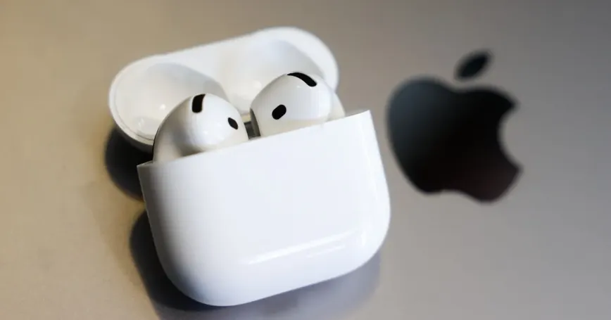 Rev Up with Your AirPods: Control This New iPhone Game with a Head Tilt!